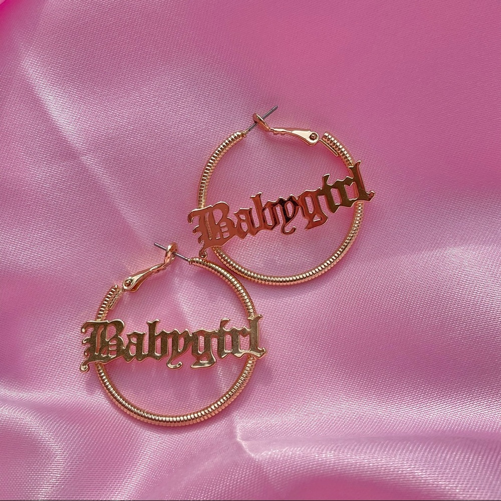 BABYGIRL GOLD HOOP EARRINGS